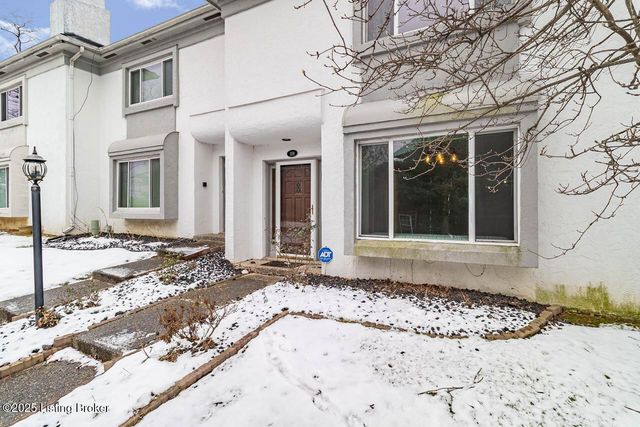 109 Shelby Pointe Dr, Louisville, KY 40223