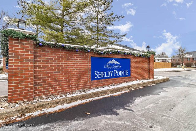 109 Shelby Pointe Dr, Louisville, KY 40223