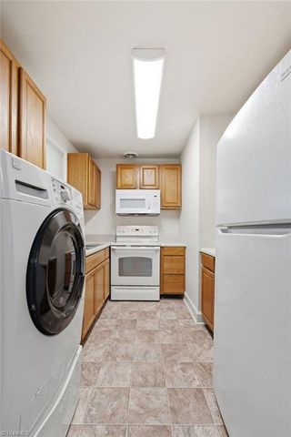 2300 Willow Road, Greensboro, NC 27406
