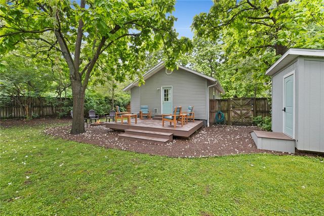 618 S Block Avenue, Fayetteville, AR 72701