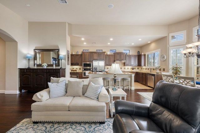 115 Reflection Bay CT, Austin, TX 78738