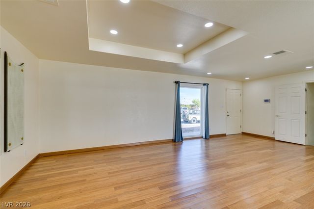 6521 Mecham Avenue, Las Vegas, NV 89107