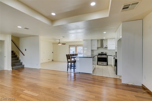 6521 Mecham Avenue, Las Vegas, NV 89107