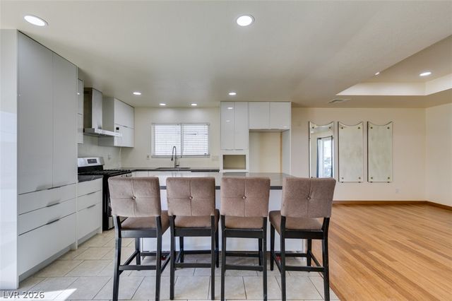 6521 Mecham Avenue, Las Vegas, NV 89107