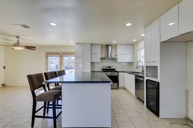 6521 Mecham Avenue, Las Vegas, NV 89107