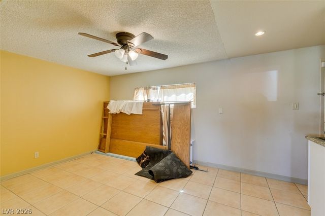 6521 Mecham Avenue, Las Vegas, NV 89107