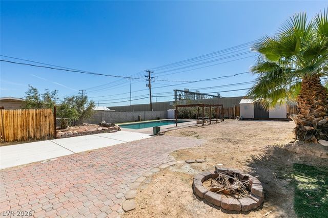 6521 Mecham Avenue, Las Vegas, NV 89107