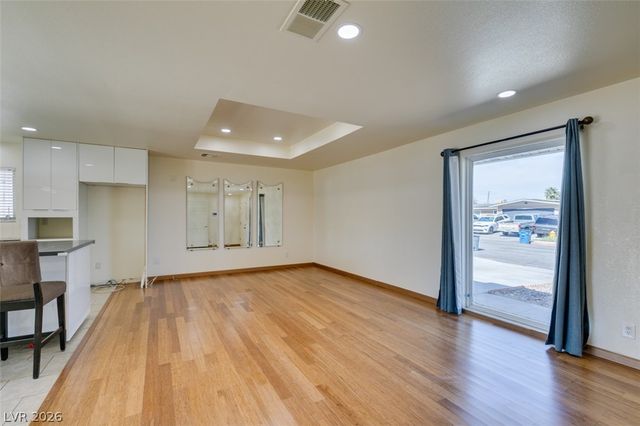 6521 Mecham Avenue, Las Vegas, NV 89107