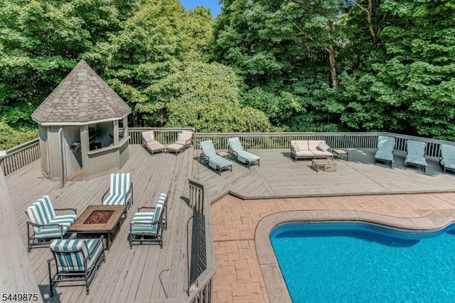 16 New Star Ridge Rd, Sparta Twp., NJ 07871