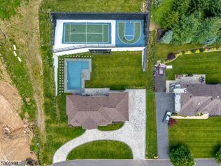 125 Hamilton Trl, Totowa Boro, NJ 07512