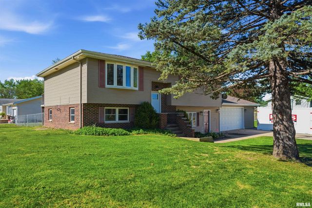 2276 ROBIN Road, Washington, IL 61571