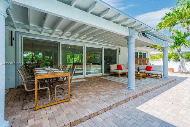 3204 Robbins Rd, Pompano Beach, FL 33062