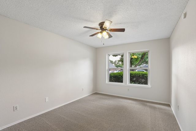 2710 Newkirk Court, Euless, TX 76039