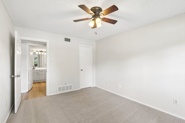 2710 Newkirk Court, Euless, TX 76039