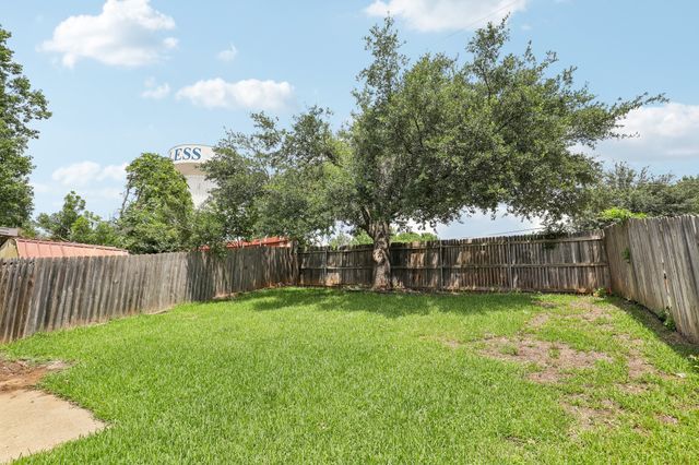 2710 Newkirk Court, Euless, TX 76039