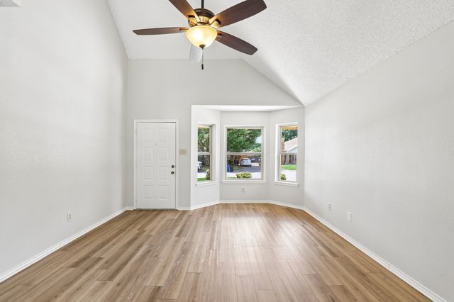 2710 Newkirk Court, Euless, TX 76039