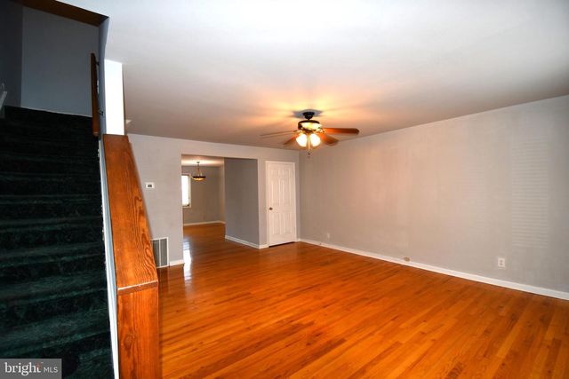 8 W MONMOUTH ST, Winchester, VA 22601