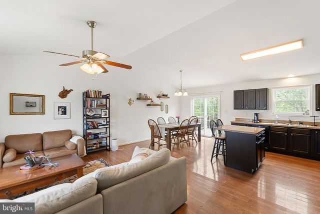 66 MCKINLEY CT, Inwood, WV 25428