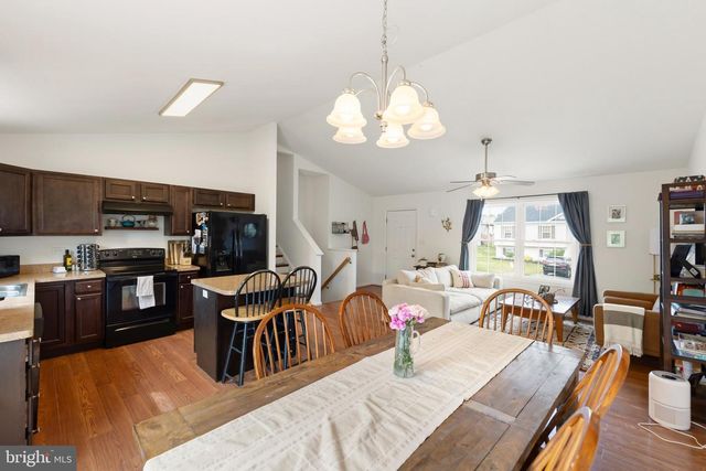66 MCKINLEY CT, Inwood, WV 25428