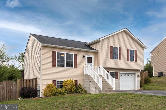 66 MCKINLEY CT, Inwood, WV 25428