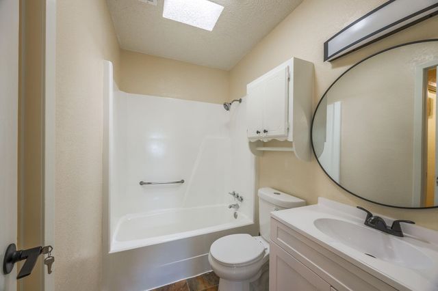 604 W Day Street, Denison, TX 75020