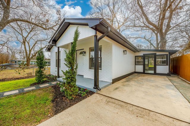 604 W Day Street, Denison, TX 75020