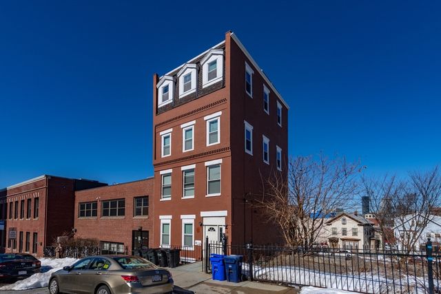 4 Kearsarge Ave, Boston, MA 02119