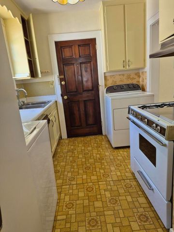 2623 Woodlawn Avenue, North Charleston, SC 29405