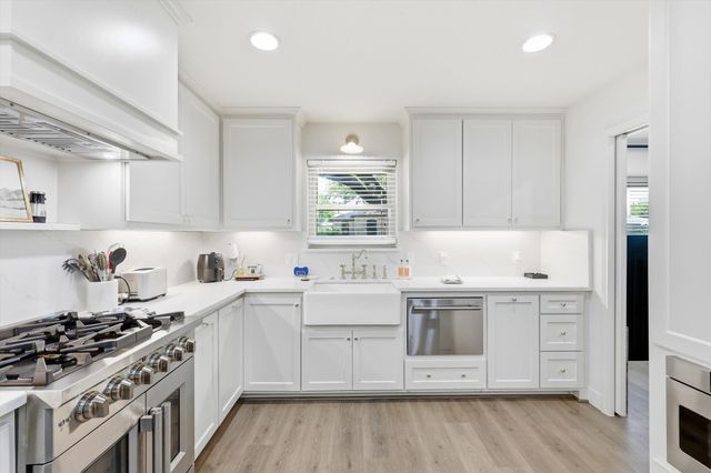 1519 Chisolm Trail, Lewisville, TX 75077