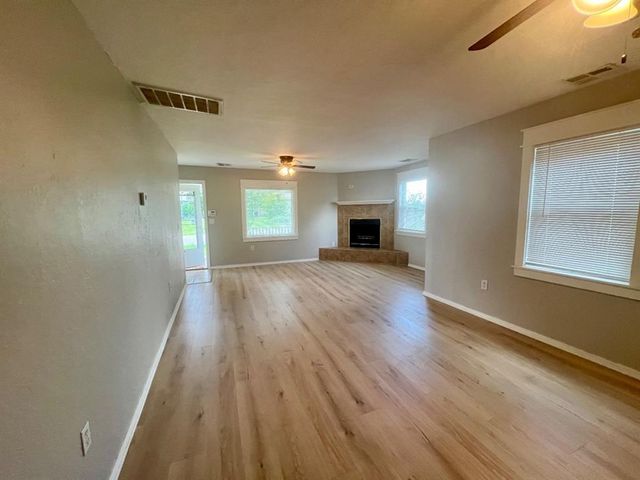 9904 SE 43rd Street, Oklahoma City, OK 73150