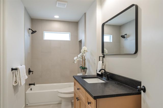 15826 Stonehaven Drive, Houston, TX 77059