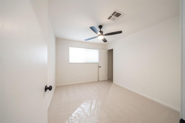 15826 Stonehaven Drive, Houston, TX 77059