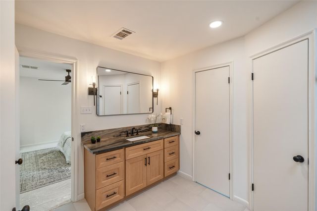 15826 Stonehaven Drive, Houston, TX 77059