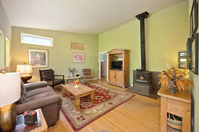 19170 Tiger Lily Ln, Grass Valley, CA 95945