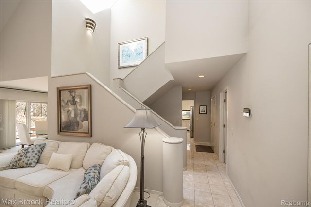1603 Franklin Hills Drive 1, Bloomfield Hills, MI 48302