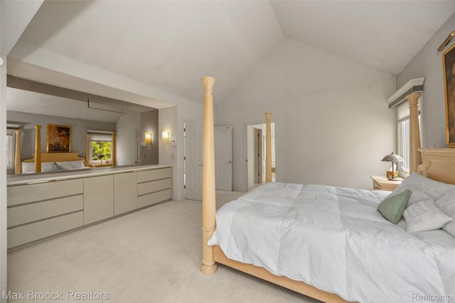 1603 Franklin Hills Drive 1, Bloomfield Hills, MI 48302