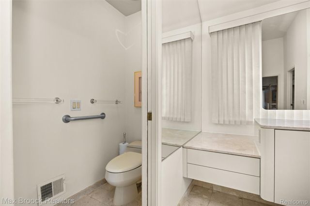 1603 Franklin Hills Drive 1, Bloomfield Hills, MI 48302