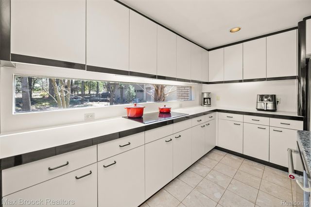 1603 Franklin Hills Drive 1, Bloomfield Hills, MI 48302