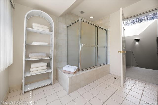 1603 Franklin Hills Drive 1, Bloomfield Hills, MI 48302