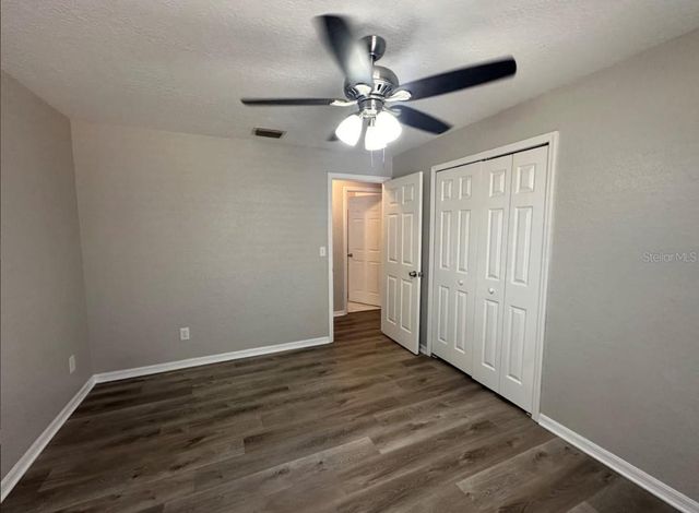 9725 FOX HOLLOW ROAD, Tampa, FL 33647