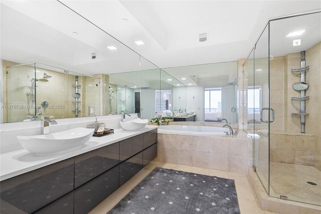 1830 S Ocean Dr(Av till December01, 2025) 4304, Hallandale Beach, FL 33009