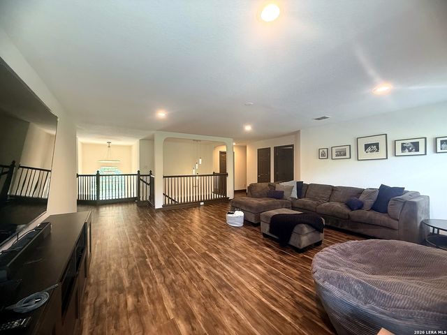 6431 Palmetto Way, San Antonio, TX 78253