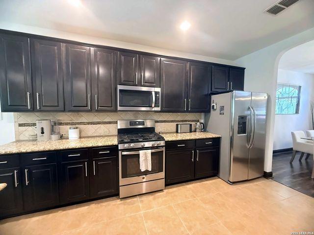 6431 Palmetto Way, San Antonio, TX 78253