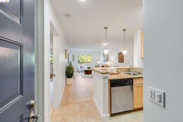 6400 Christie Ave 4118, Emeryville, CA 94608