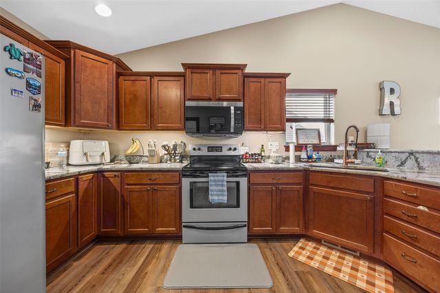 5503 Ruhd Street SW, Cedar Rapids, IA 52404