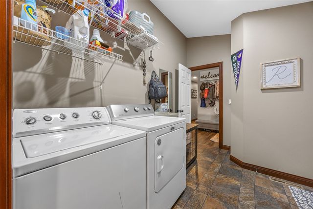5503 Ruhd Street SW, Cedar Rapids, IA 52404