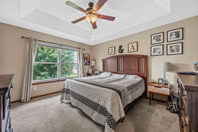5503 Ruhd Street SW, Cedar Rapids, IA 52404