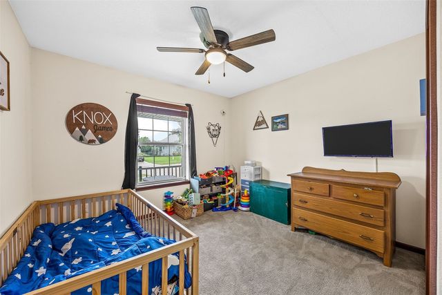 5503 Ruhd Street SW, Cedar Rapids, IA 52404