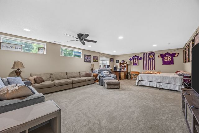 5503 Ruhd Street SW, Cedar Rapids, IA 52404