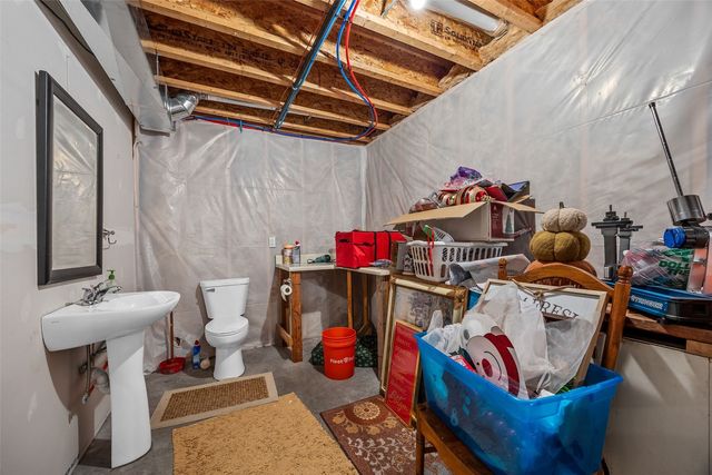 5503 Ruhd Street SW, Cedar Rapids, IA 52404